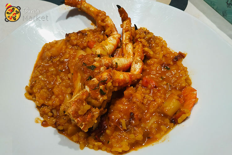Seafood stew with spider crab and bomba rice